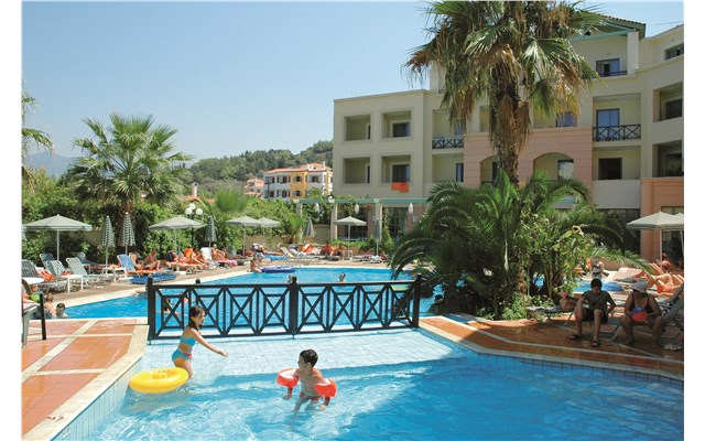 Samaina Inn Řecko, Samos, hotel Samaina Inn, bazén v atriu