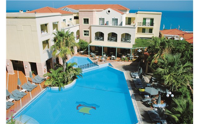 Samaina Inn Řecko, Samos, hotel Samaina Inn, bazén v atriu