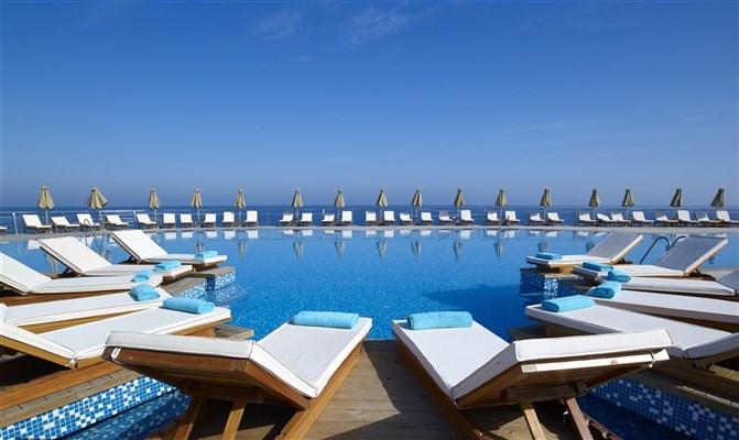 Panormo - The Royal Blue a Luxury Beach Resort