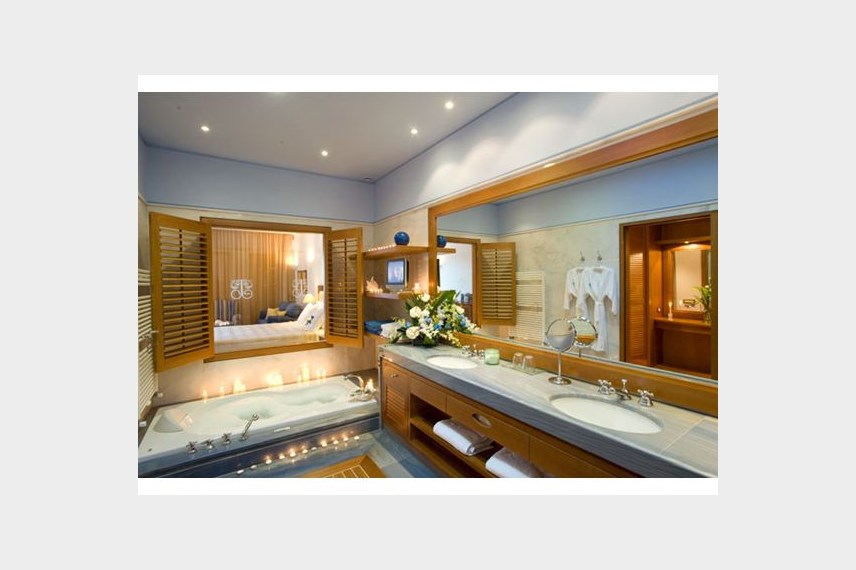  Elounda Bay Palace