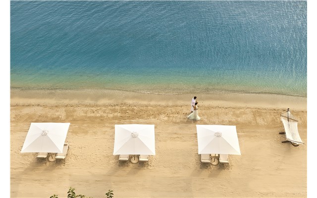 Beach 2 Ikos Olivia