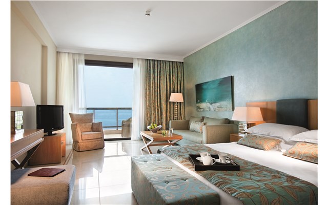 Deluxe Junior Suite Ikos Oceania