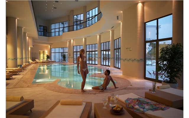 Internal Pool Ikos Oceania