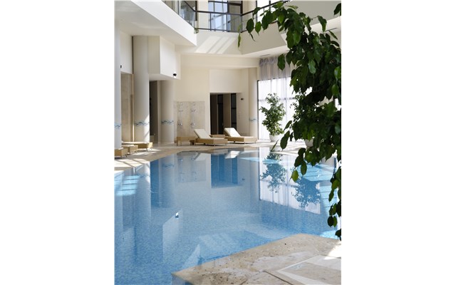Internal Pool Ikos Oceania
