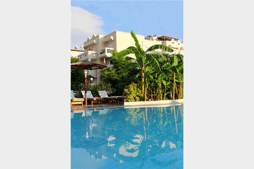  Peridis Family Resort