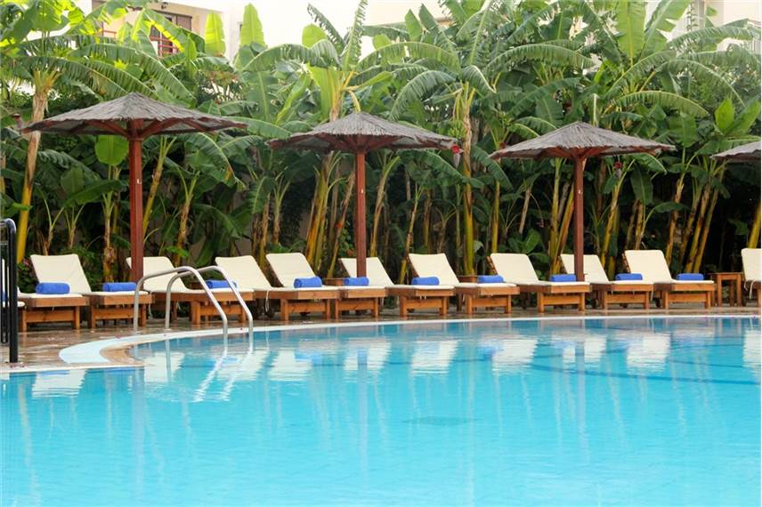  Peridis Family Resort