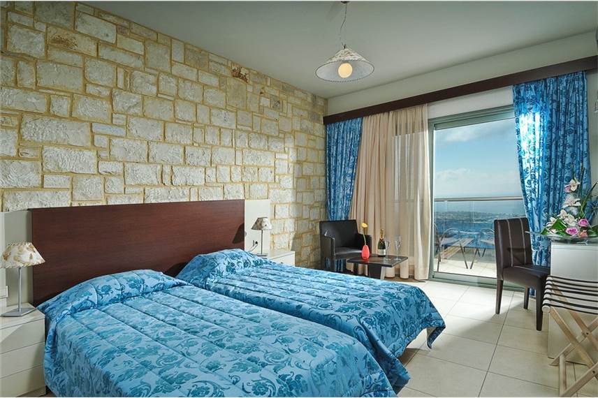  Royal Heights Resort