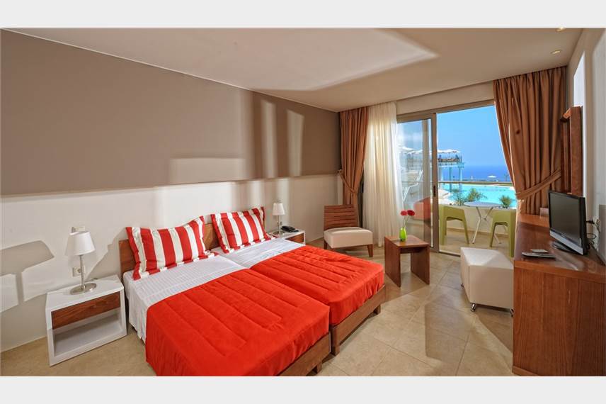  Royal Heights Resort