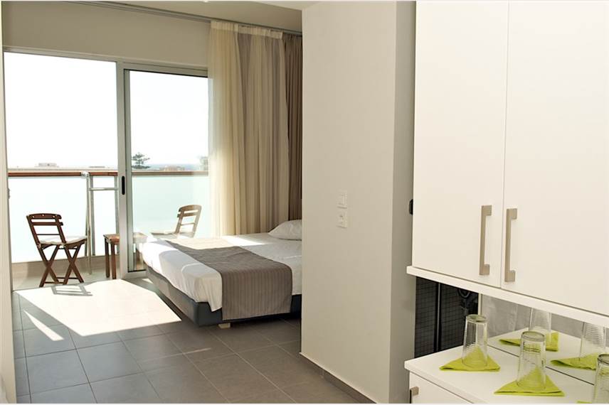  Atlantis City Hotel