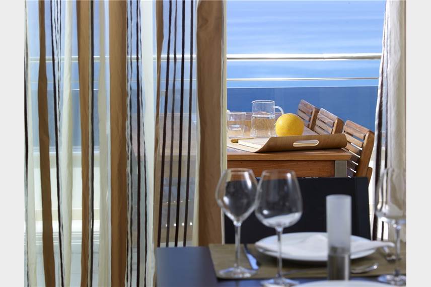 Macaris Suites and SPA