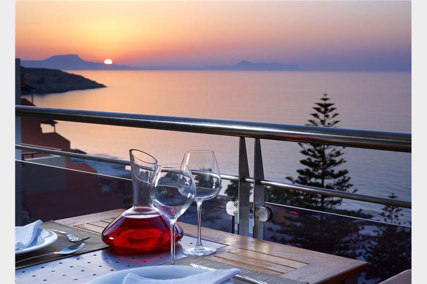  Macaris Suites and SPA