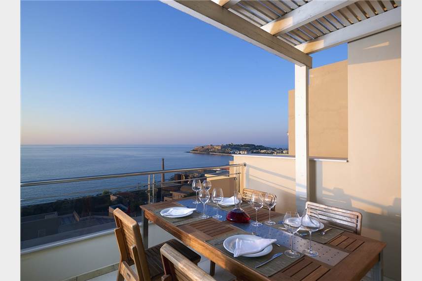  Macaris Suites and SPA