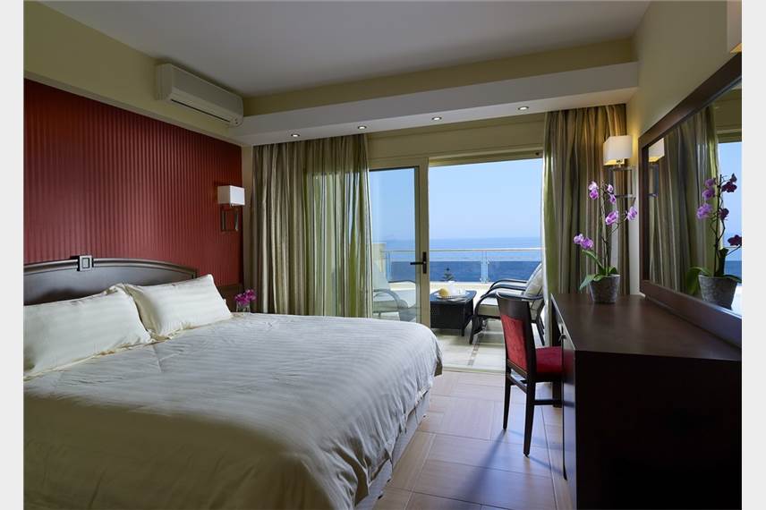  Macaris Suites and SPA