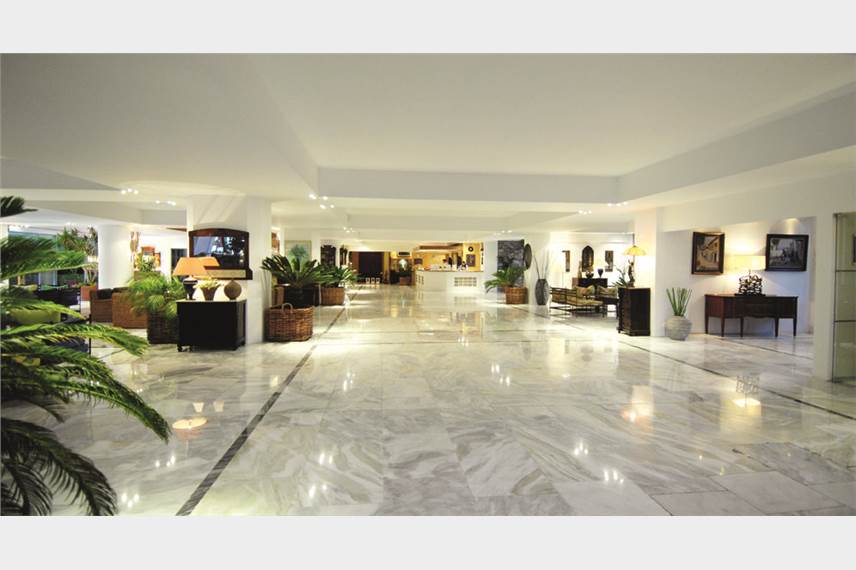  Dionysos Hotel