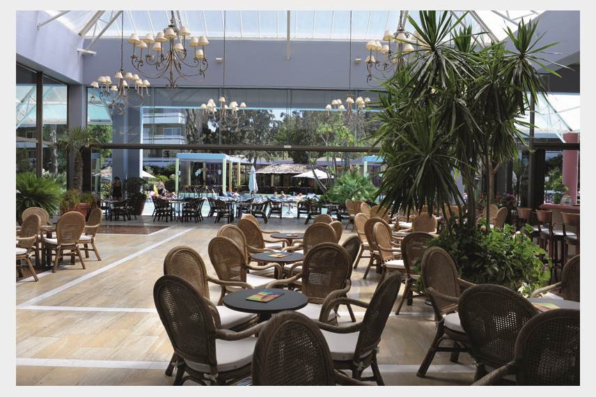  Dionysos Hotel
