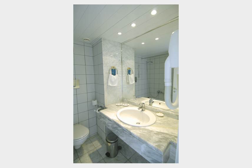  Dionysos Hotel