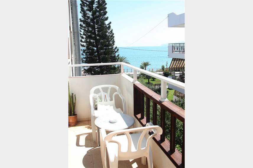  Thisvi Hotel
