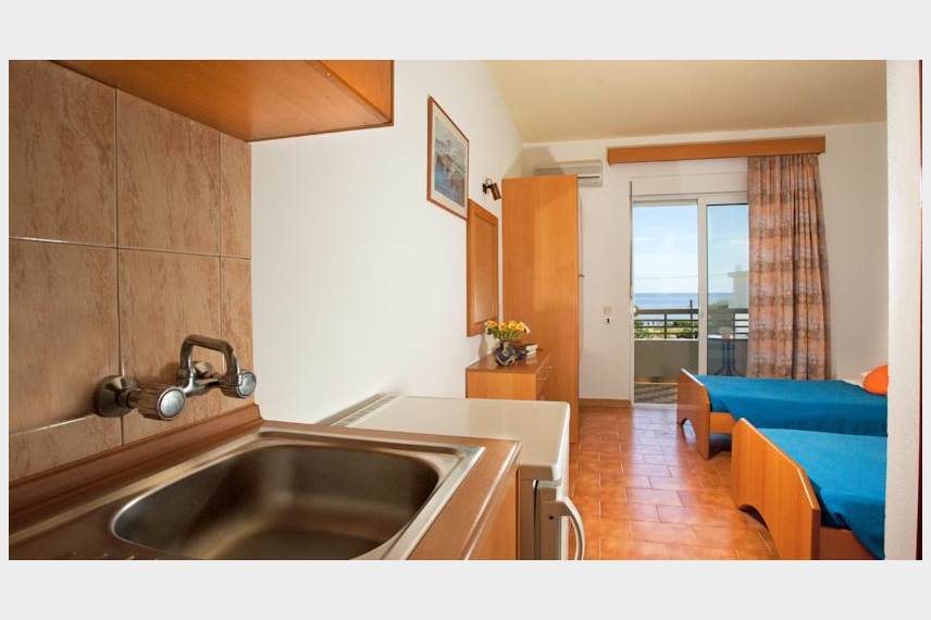 Studia Alexander Studios and Suites