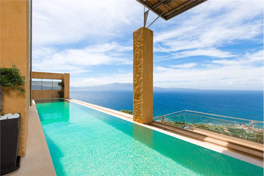  Ravdoucha Epavlis Villas