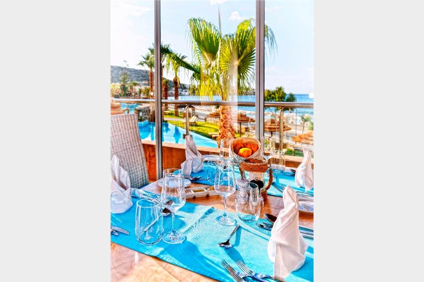  Sentido Blue Sea Beach