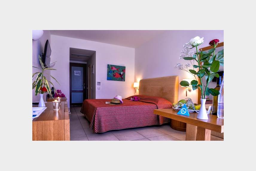 Sentido Blue Sea Beach