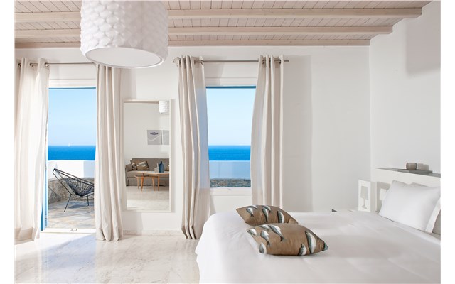 Kouros Boutique Hotel and Suites 