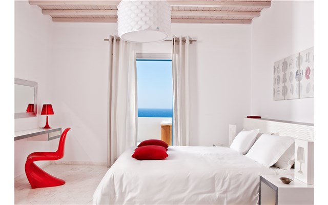 Kouros Boutique Hotel and Suites 