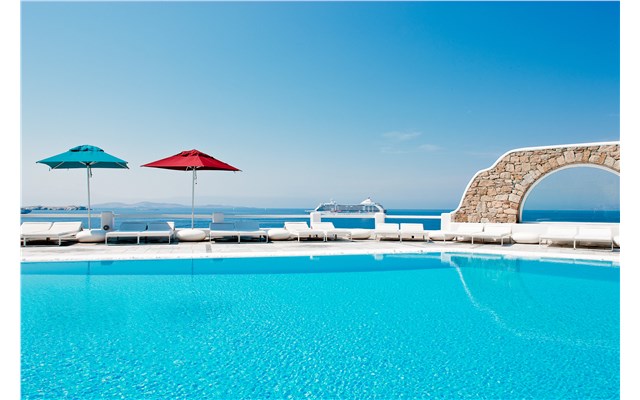 Kouros Boutique Hotel and Suites 