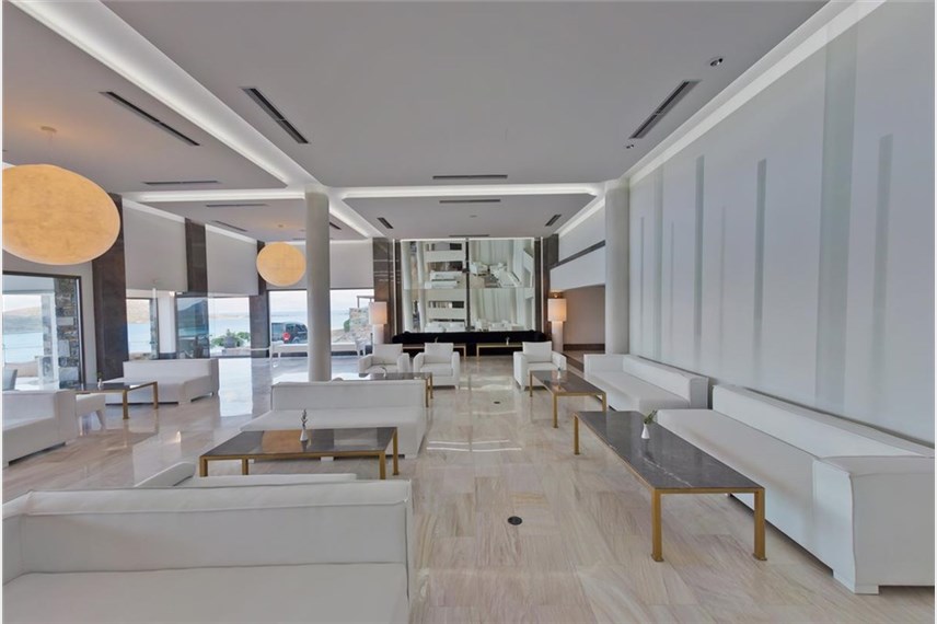  Royal Marmin Bay Boutique and Art