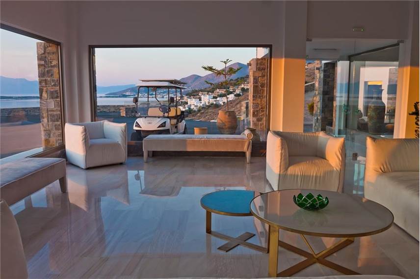  Royal Marmin Bay Boutique and Art