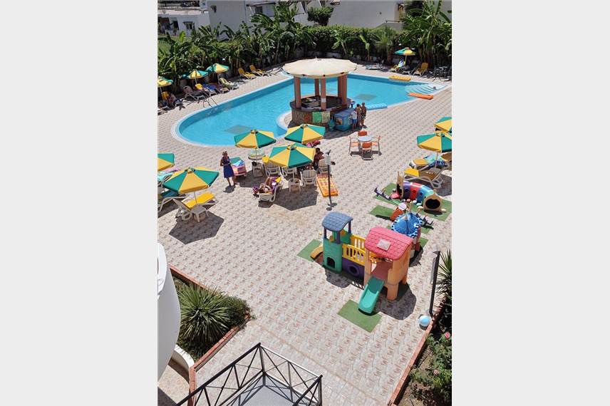  Pelopas suites