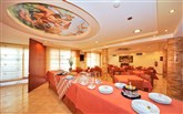  Pelopas suites