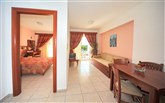  Pelopas suites