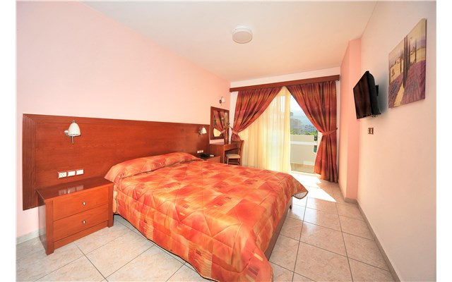 Pelopas suites 