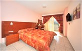  Pelopas suites