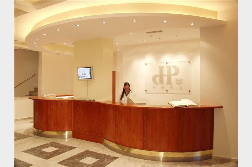  Diana Palace