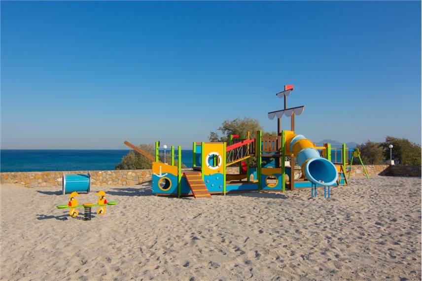 Grand Blue Beach