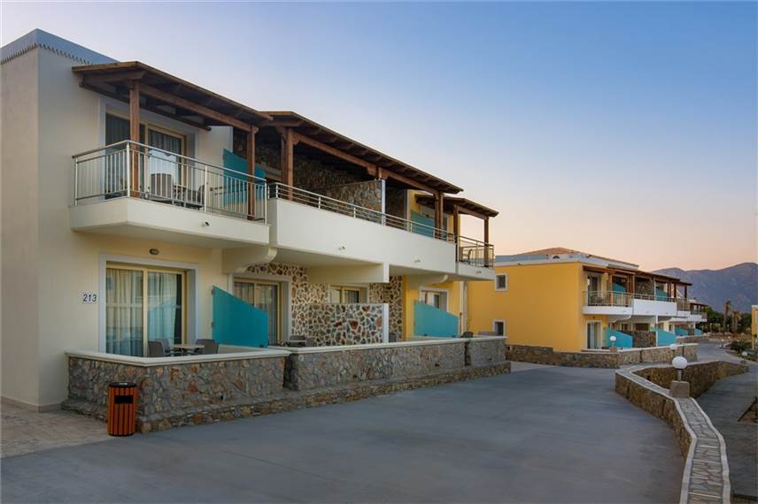 Grand Blue Beach