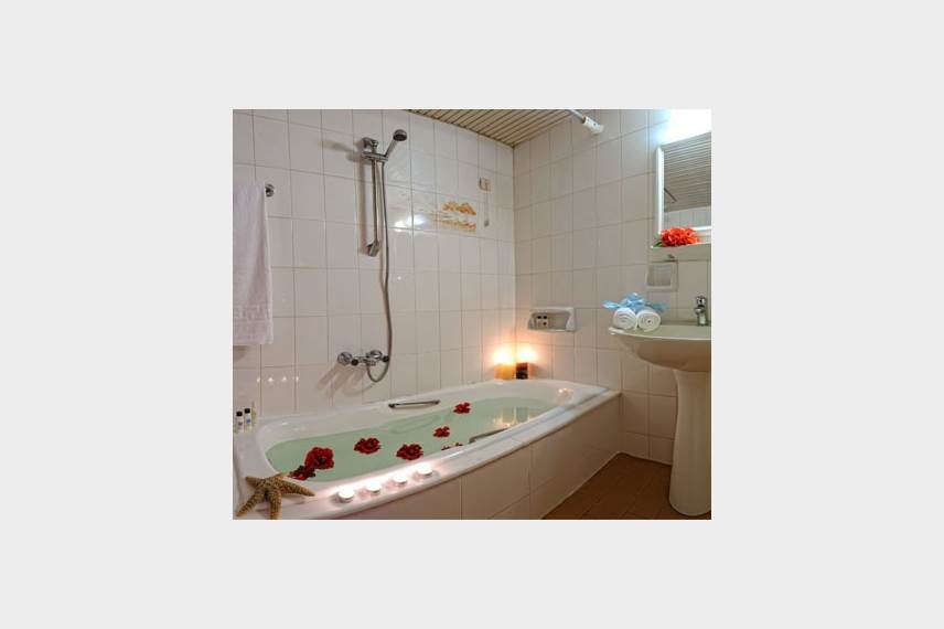  Malia Mare Hotel