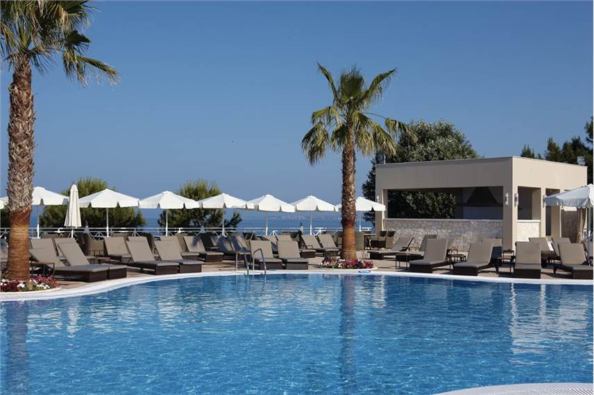  Pomegranate Wellness Spa Hotel