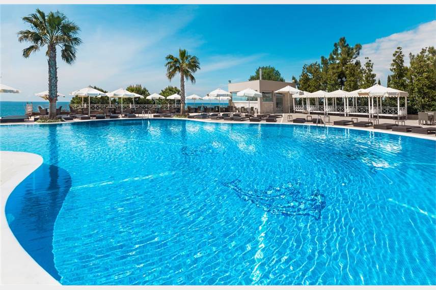  Pomegranate Wellness Spa Hotel