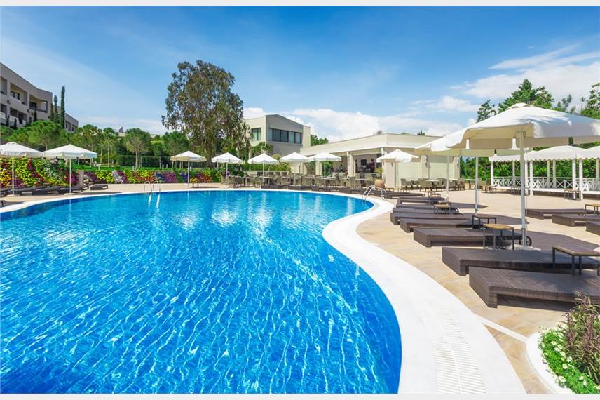  Pomegranate Wellness Spa Hotel
