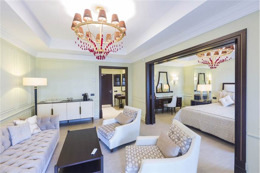  Pomegranate Wellness Spa Hotel