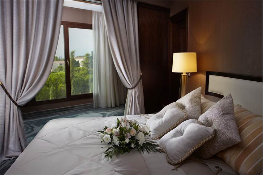  Pomegranate Wellness Spa Hotel