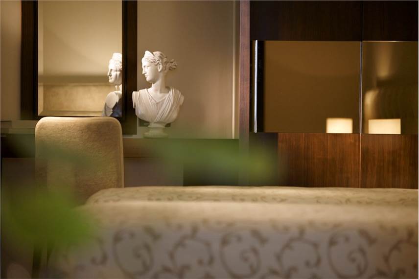  Pomegranate Wellness Spa Hotel
