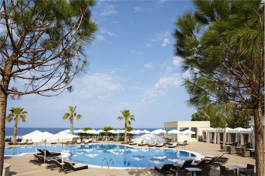  Pomegranate Wellness Spa Hotel