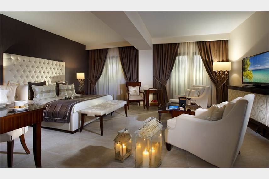  Pomegranate Wellness Spa Hotel