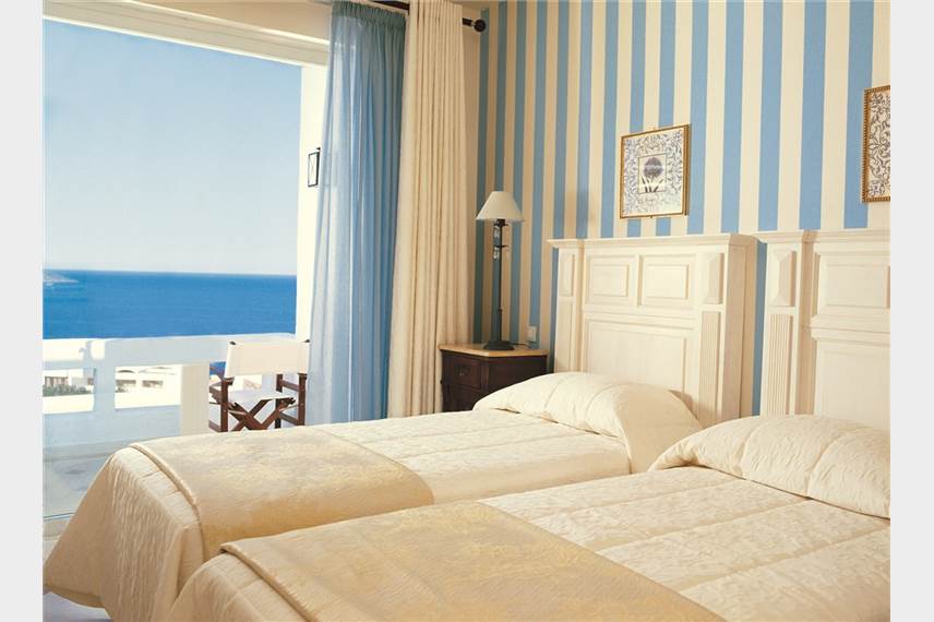  Elounda Gulf Villas and Suites