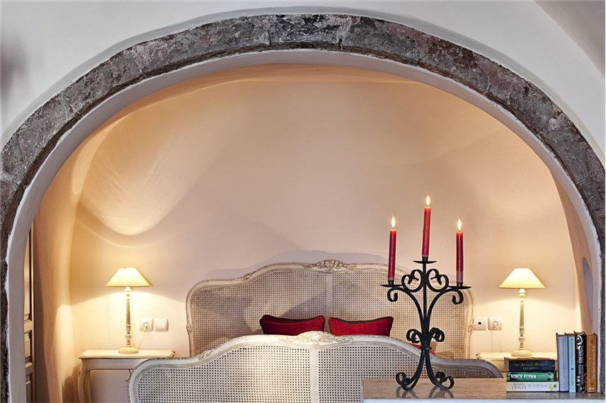  Andronis Luxury Suites