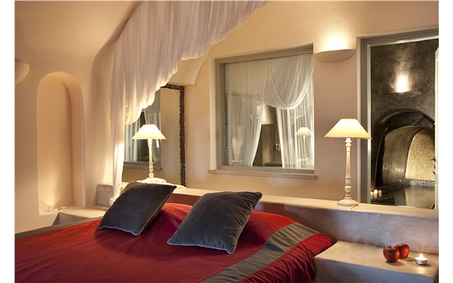 Andronis Luxury Suites 